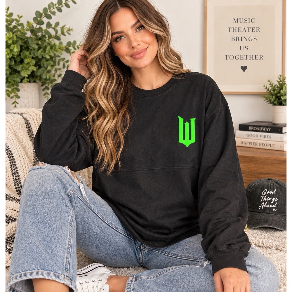 Wicked Defy Gravity Spirit Jersey M Universal Studios Elphaba Glinda Black